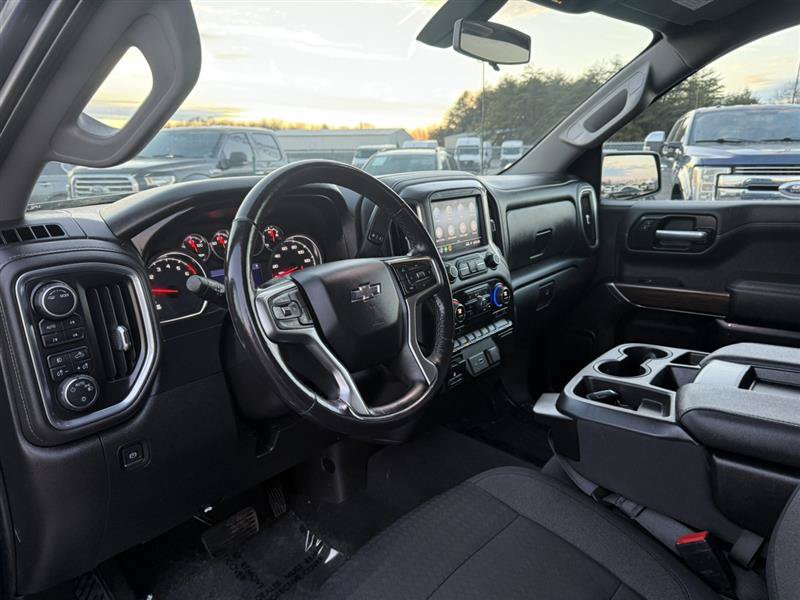 Used 2021 Chevrolet Silverado 1500 RST AWD/4WD image 29