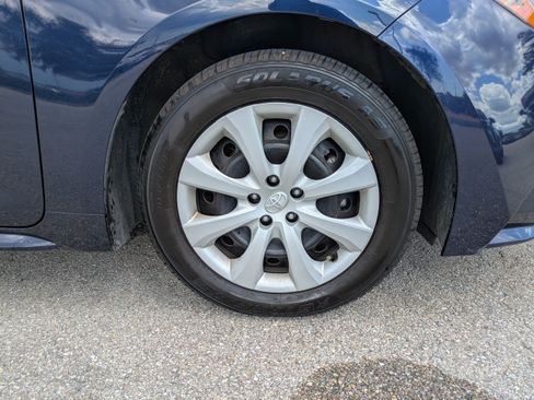 Used 2024 Toyota Corolla LE FWD image 13