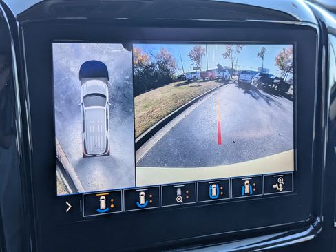 Used 2020 Chevrolet Traverse Premier w/ Redline Edition image 21