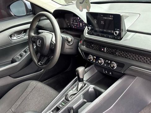 Used 2023 Honda Accord LX image 27