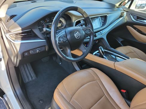Used 2019 Buick Enclave Premium image 3