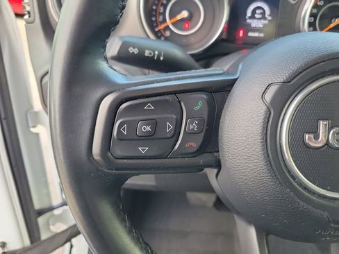Used 2022 Jeep Wrangler Unlimited Sport AWD/4WD image 16