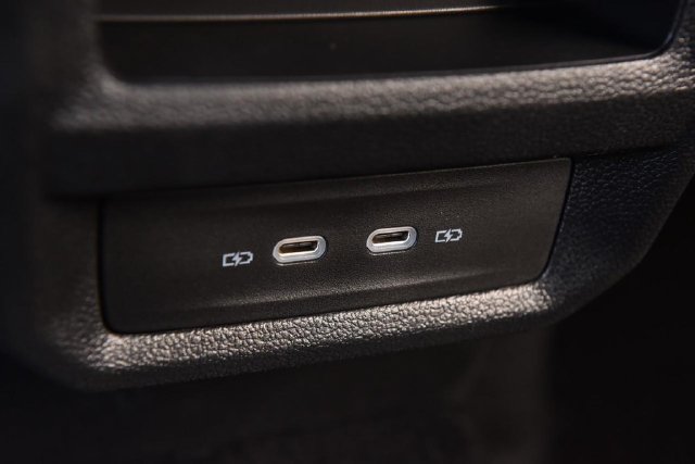 New 2027 Volkswagen Taos SE AWD/4WD image 25