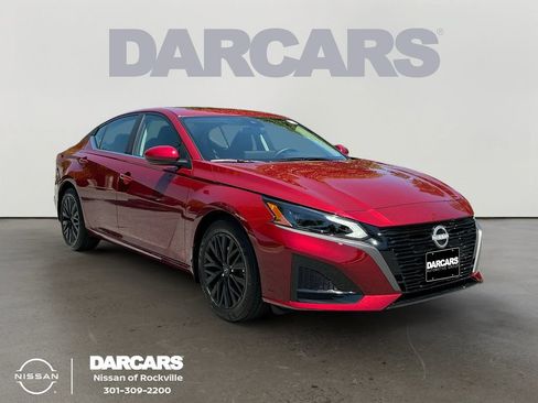 Used 2026 Nissan Altima 2.5 SV w/ SV Special Edition Package FWD image 1
