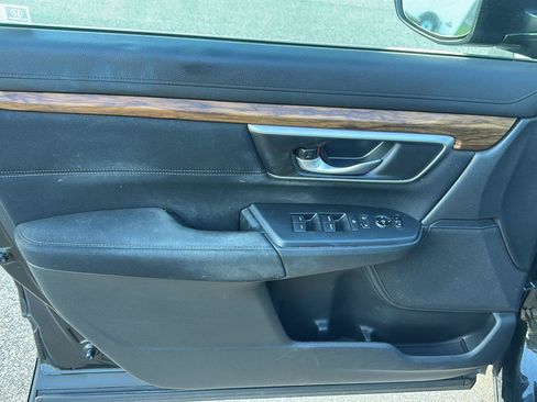 Used 2018 Honda CR-V EX image 9