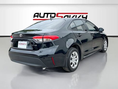 Used 2026 Toyota Corolla LE FWD image 7