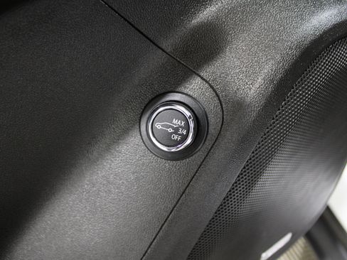 Used 2020 GMC Acadia Denali w/ Trailering Package image 9