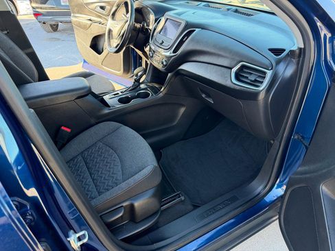 Used 2022 Chevrolet Equinox LT image 18