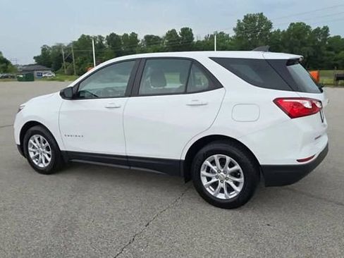 Used 2020 Chevrolet Equinox LS FWD image 5