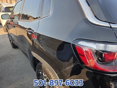 Used 2025 Jeep Compass Limited AWD/4WD image 5