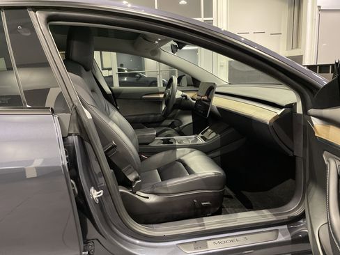 Used 2023 Tesla Model 3 Standard Range image 36