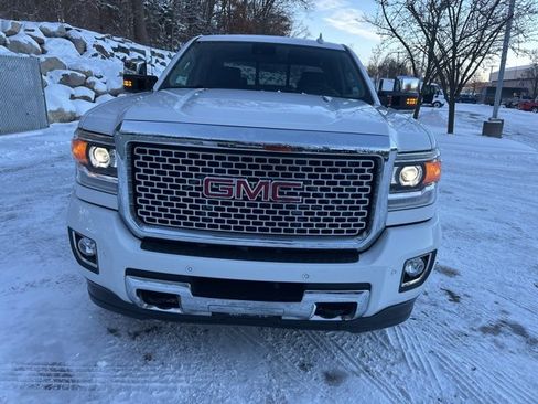 Used 2016 GMC Sierra 2500 Denali w/ Duramax Plus Package image 3