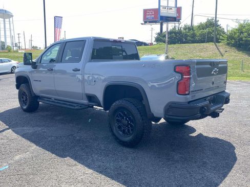 Used 2024 Chevrolet Silverado 2500 ZR2 w/ ZR2 Bison Edition AWD/4WD image 4