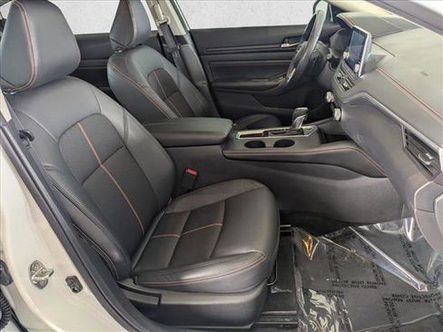 Used 2022 Nissan Altima 2.5 SR FWD image 19