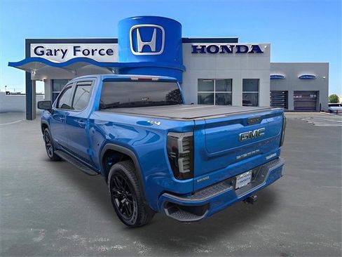 Used 2022 GMC Sierra 1500 Elevation image 3