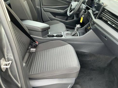 Used 2025 Volkswagen Jetta S image 18