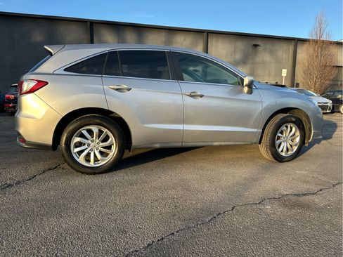 Used 2018 Acura RDX AWD w/ Technology Package image 3