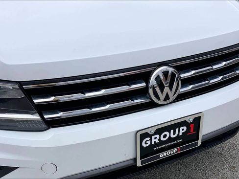 Used 2019 Volkswagen Tiguan SE image 29