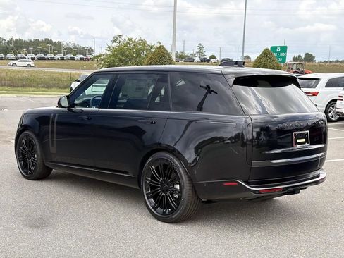 New 2026 Land Rover Range Rover Long Wheelbase SE AWD/4WD image 3