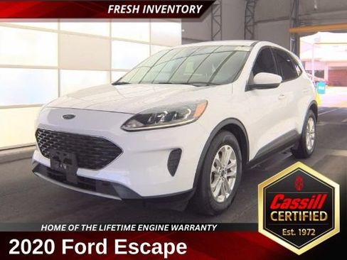 Used 2020 Ford Escape SE FWD image 1