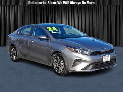 Used 2024 Kia Forte LXS w/ LXS Technology Package