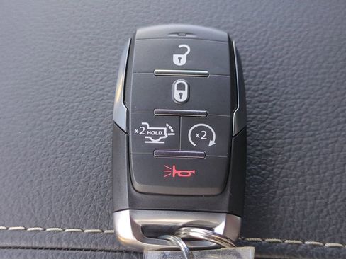 New 2026 RAM 1500 4x4 Crew Cab image 31