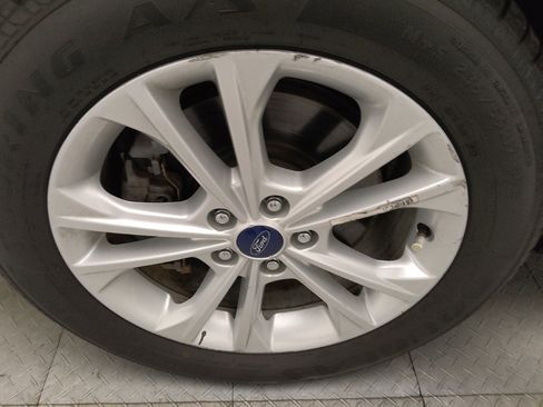 Used 2017 Ford Escape SE AWD/4WD image 31