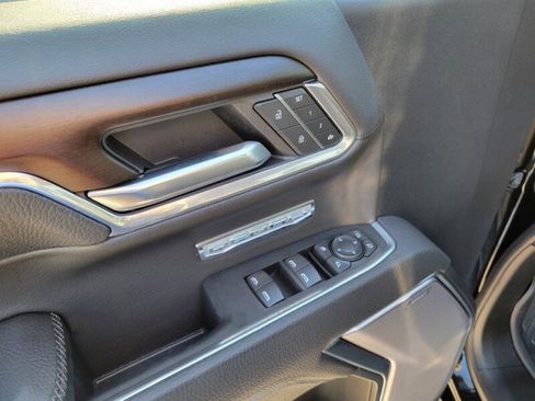 Used 2025 GMC Sierra 1500 Denali w/ Technology Package image 14