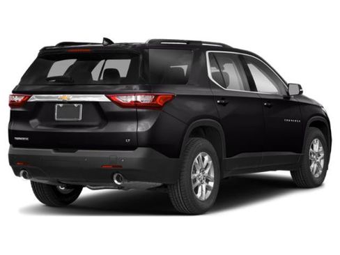Used 2019 Chevrolet Traverse LT w/ LT Premium Package AWD/4WD image 2
