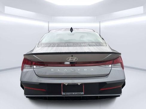 New 2026 Hyundai Elantra SEL Sport Premium FWD image 4
