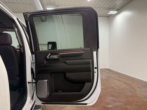 Used 2024 GMC Sierra 3500 Denali w/ Denali Reserve Package image 65