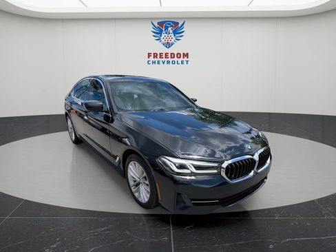 Used 2023 BMW 530i xDrive w/ Premium Package AWD/4WD image 7