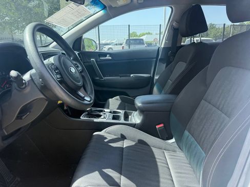 Used 2019 Kia Sportage LX FWD image 10