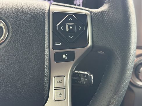 Used 2021 Toyota 4Runner SR5 RWD image 37