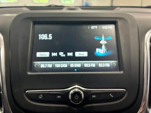 Used 2018 Chevrolet Equinox LT FWD image 22