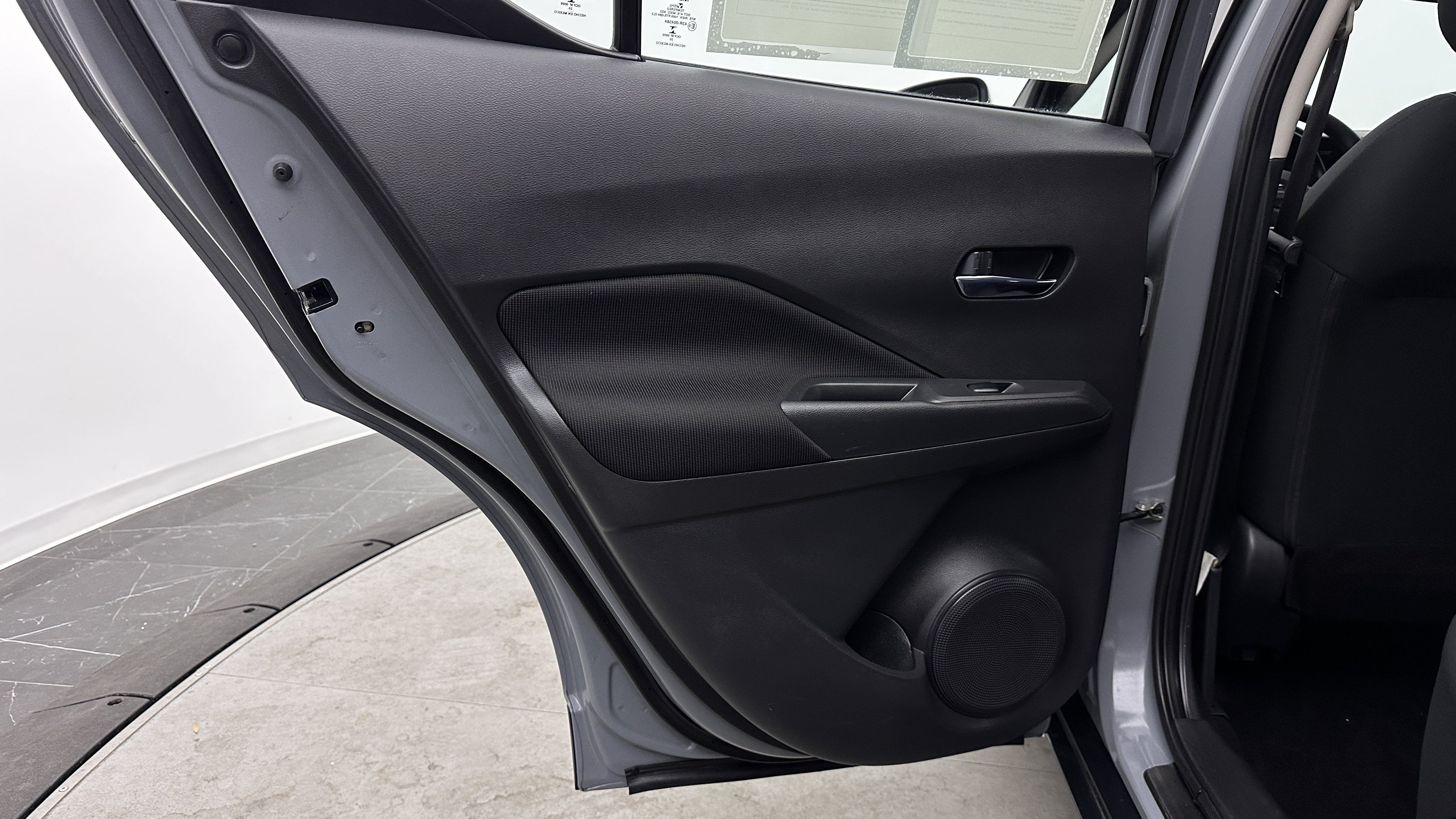 Used 2021 Nissan Kicks SV FWD image 23