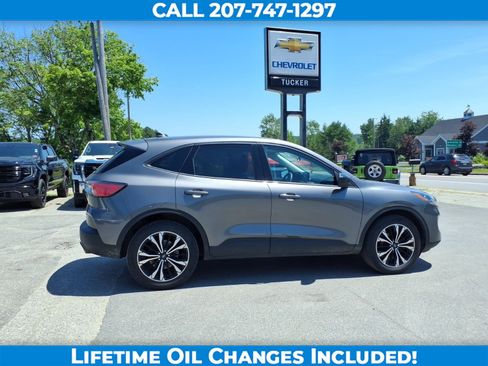 Used 2021 Ford Escape SE w/ SE Sport Appearance Package AWD/4WD image 4