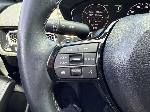 Certified 2025 Honda Civic Sport image 22