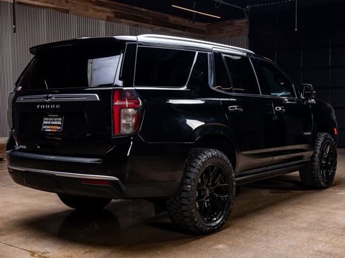 Used 2024 Chevrolet Tahoe High Country AWD/4WD image 10