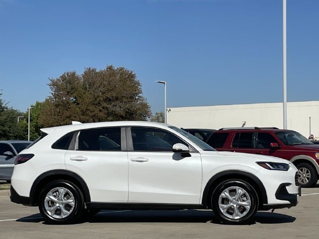 Used 2024 Honda HR-V LX image 3