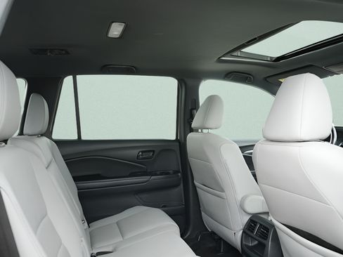 Used 2023 Honda Passport EX-L image 17