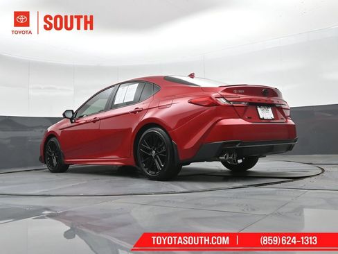 Used 2025 Toyota Camry SE image 46