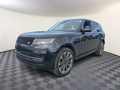 New 2025 Land Rover Range Rover SE