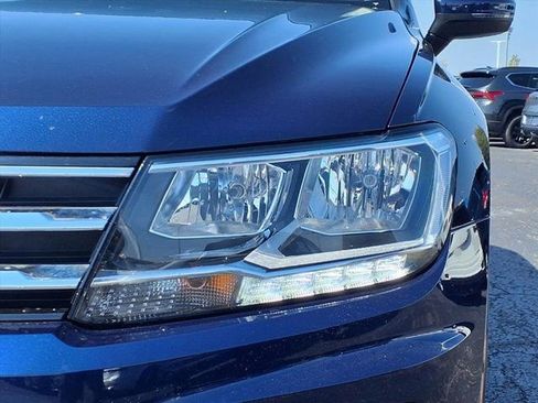 Used 2021 Volkswagen Tiguan SE w/ Panoramic Sunroof Package image 22