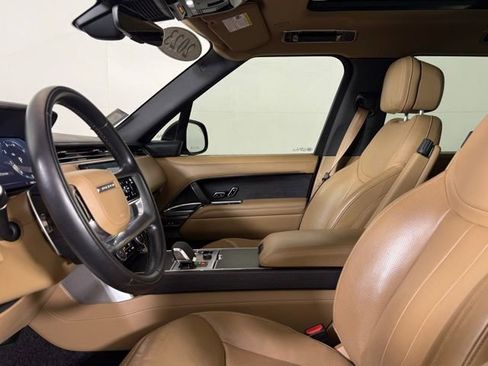 Certified 2023 Land Rover Range Rover SE image 6