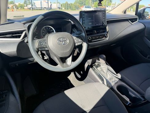 Used 2022 Toyota Corolla LE FWD image 5