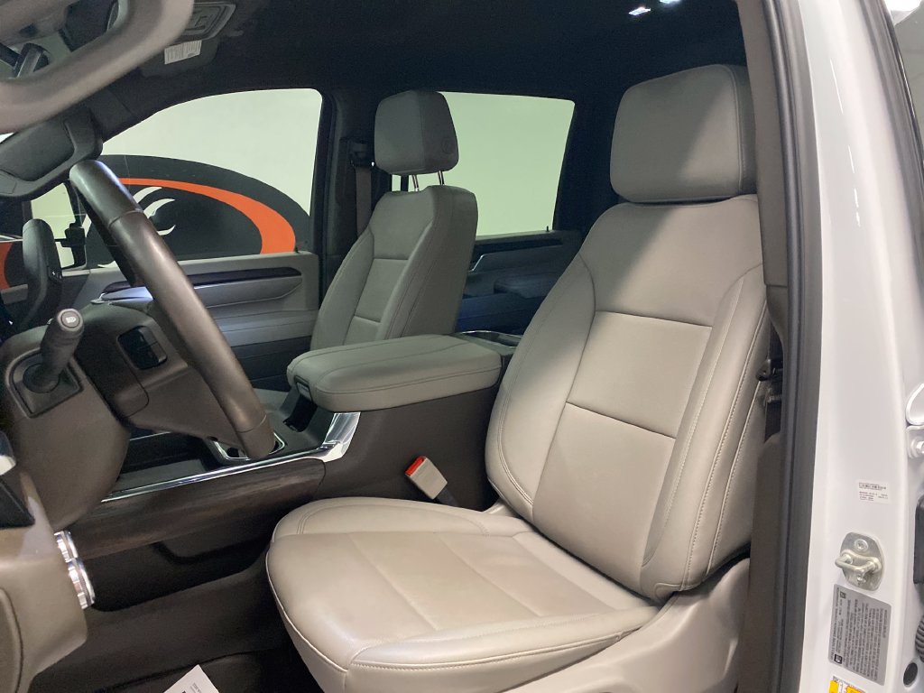 Used 2025 GMC Sierra 2500 SLT w/ SLT Premium Package AWD/4WD image 15