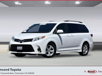Certified 2018 Toyota Sienna LE w/ Carpet Mat Package