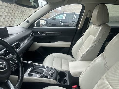 Used 2017 MAZDA CX-5 Grand Touring w/ Premium Package image 9