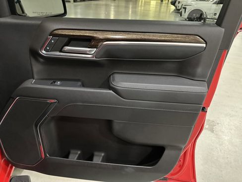 Used 2023 GMC Sierra 1500 Elevation image 38